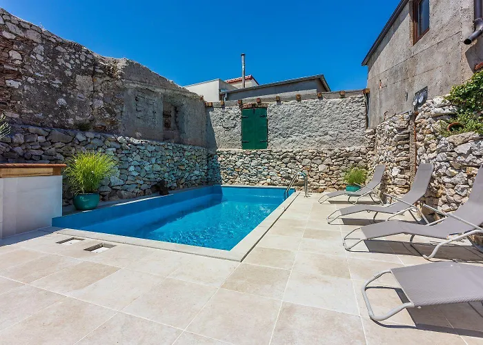 Vakantiehuis Traumhaftes Steinhaus Mit Privatpool, Meerblick, 4 Parkplaetze, Grillbereich, Waschmaschine Bribir (Primorje-Gorski Kotar)