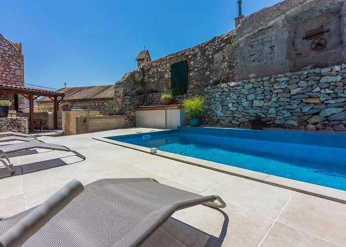 Vakantiehuis Traumhaftes Steinhaus Mit Privatpool, Meerblick, 4 Parkplaetze, Grillbereich, Waschmaschine Bribir (Primorje-Gorski Kotar)