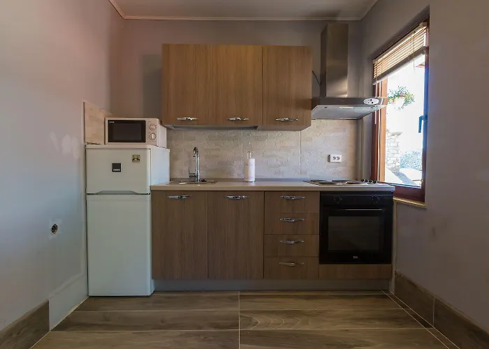 Vakantiehuis Traumhaftes Steinhaus Mit Privatpool, Meerblick, 4 Parkplaetze, Grillbereich, Waschmaschine *
