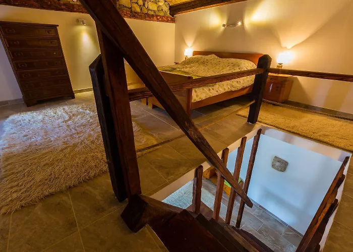 Vakantiehuis Traumhaftes Steinhaus Mit Privatpool, Meerblick, 4 Parkplaetze, Grillbereich, Waschmaschine Bribir (Primorje-Gorski Kotar)