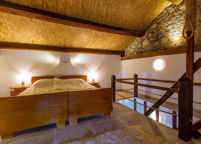 Traumhaftes Steinhaus Mit Privatpool, Meerblick, 4 Parkplaetze, Grillbereich, Waschmaschine * Bribir (Primorje-Gorski Kotar)
