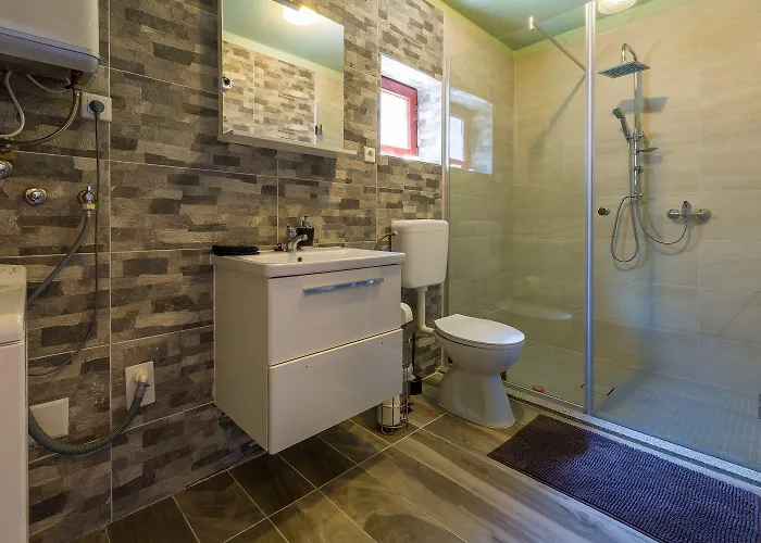 Traumhaftes Steinhaus Mit Privatpool, Meerblick, 4 Parkplaetze, Grillbereich, Waschmaschine Vakantiehuis Bribir (Primorje-Gorski Kotar)