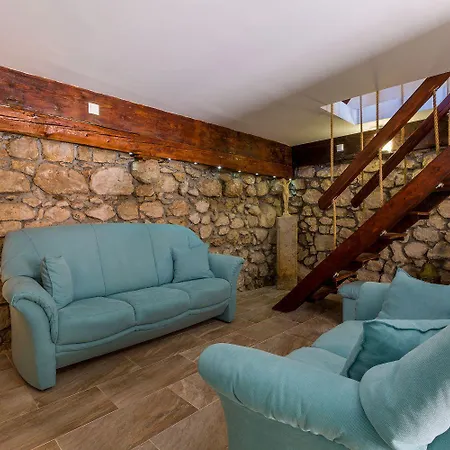 Traumhaftes Steinhaus Mit Privatpool, Meerblick, 4 Parkplaetze, Grillbereich, Waschmaschine Feriehus Bribir (Primorje-Gorski Kotar)