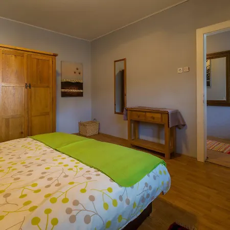 Traumhaftes Steinhaus Mit Privatpool, Meerblick, 4 Parkplaetze, Grillbereich, Waschmaschine *