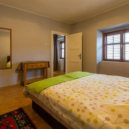 Feriehus Traumhaftes Steinhaus Mit Privatpool, Meerblick, 4 Parkplaetze, Grillbereich, Waschmaschine