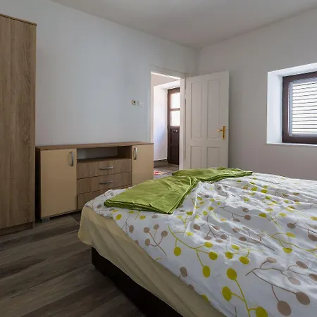 Traumhaftes Steinhaus Mit Privatpool, Meerblick, 4 Parkplaetze, Grillbereich, Waschmaschine