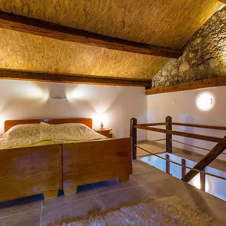 Traumhaftes Steinhaus Mit Privatpool, Meerblick, 4 Parkplaetze, Grillbereich, Waschmaschine * Bribir (Primorje-Gorski Kotar)