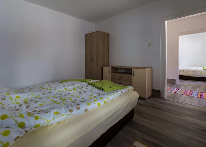 Traumhaftes Steinhaus Mit Privatpool, Meerblick, 4 Parkplaetze, Grillbereich, Waschmaschine * Bribir (Primorje-Gorski Kotar)